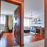 Citystay Nadmorski Marina Primore Karawela * 格但斯克